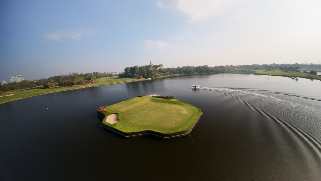 ascc_floating_green_17th